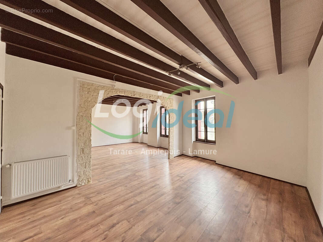 Maison à CHIRASSIMONT