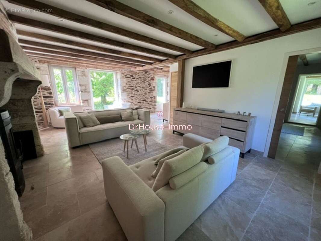 Maison à SAINT-JORY-DE-CHALAIS