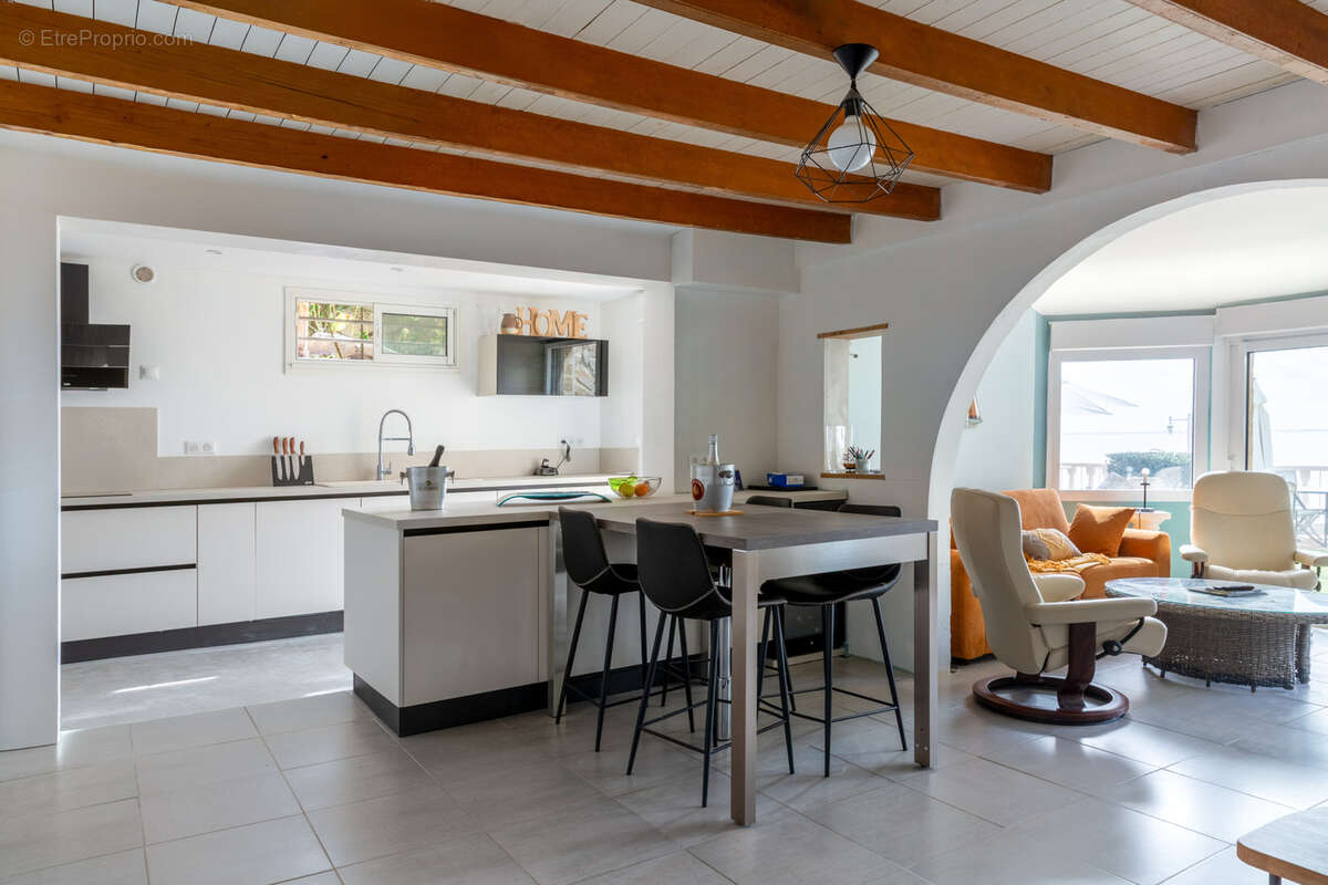 Maison à MESCHERS-SUR-GIRONDE