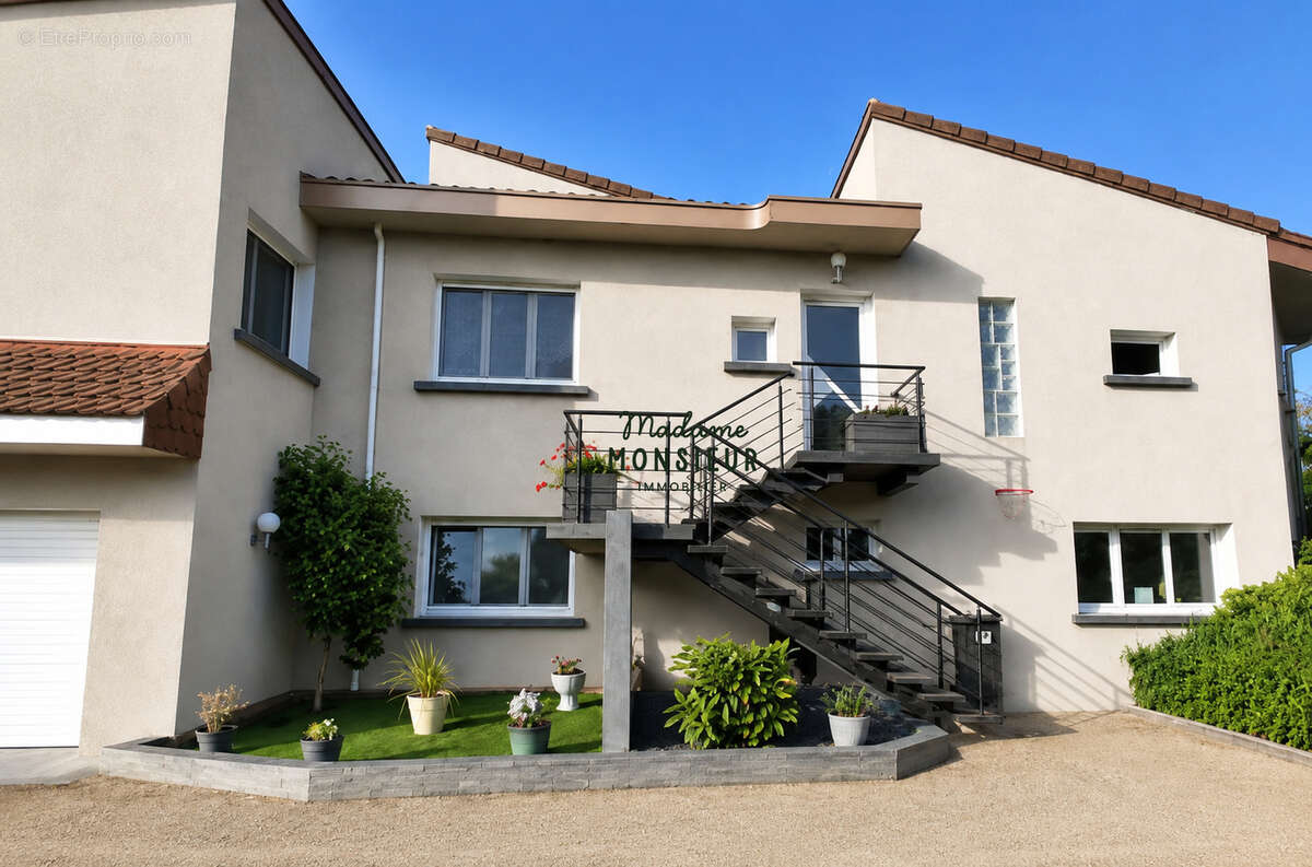 Maison à BOURGOIN-JALLIEU