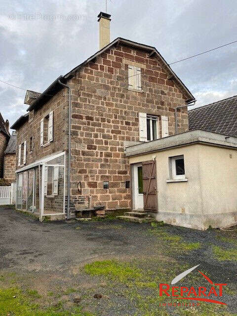 Maison à SAINT-AULAIRE