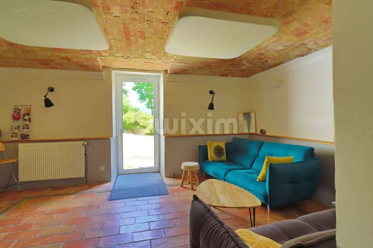 Maison à PONT-DE-BARRET