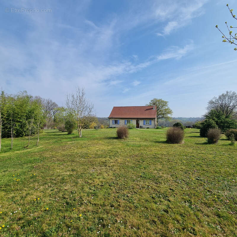 Maison à LYS-SAINT-GEORGES
