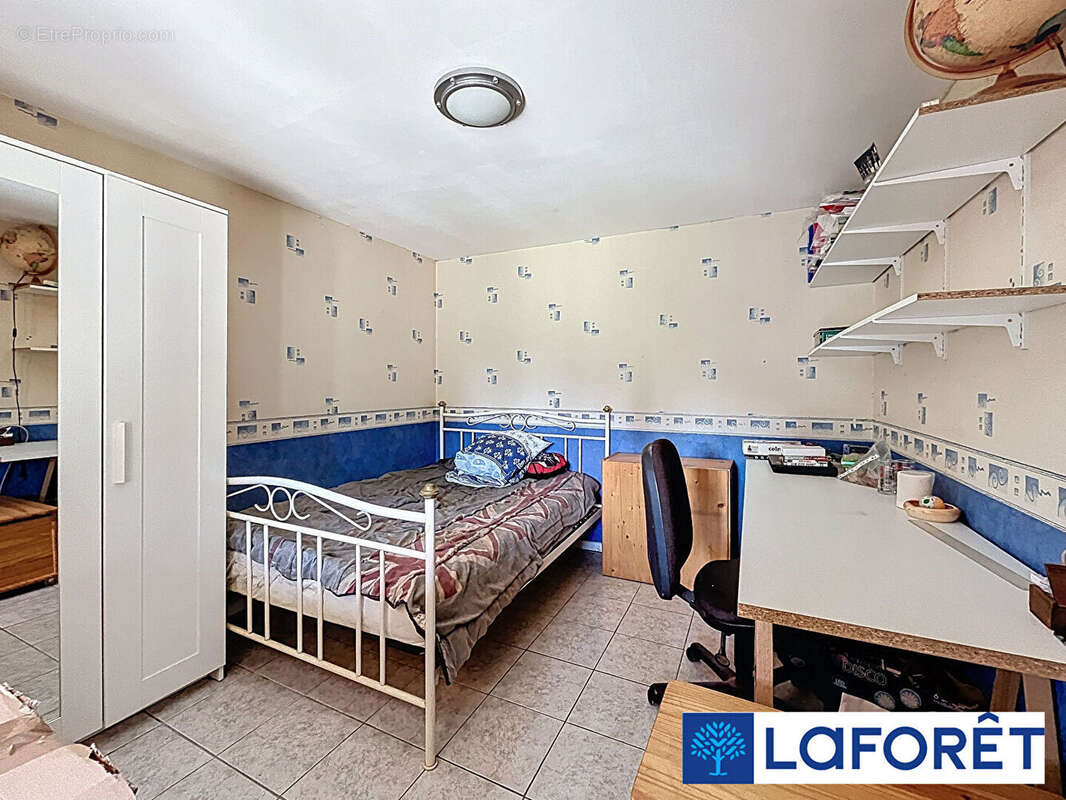 Maison à IS-SUR-TILLE