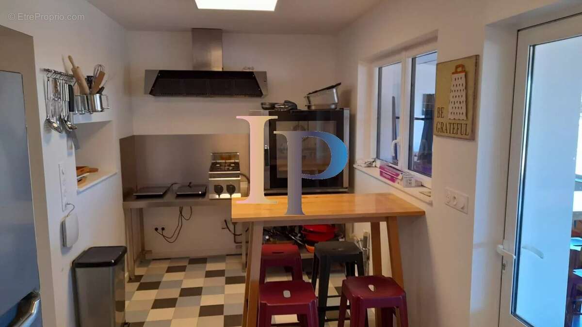 Maison à LA CLAYETTE