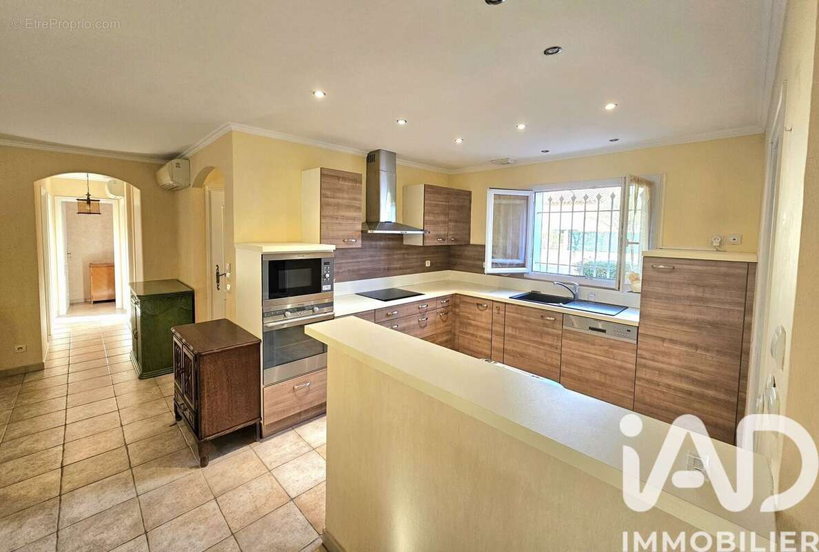 Photo 6 - Maison à LE CANNET-DES-MAURES