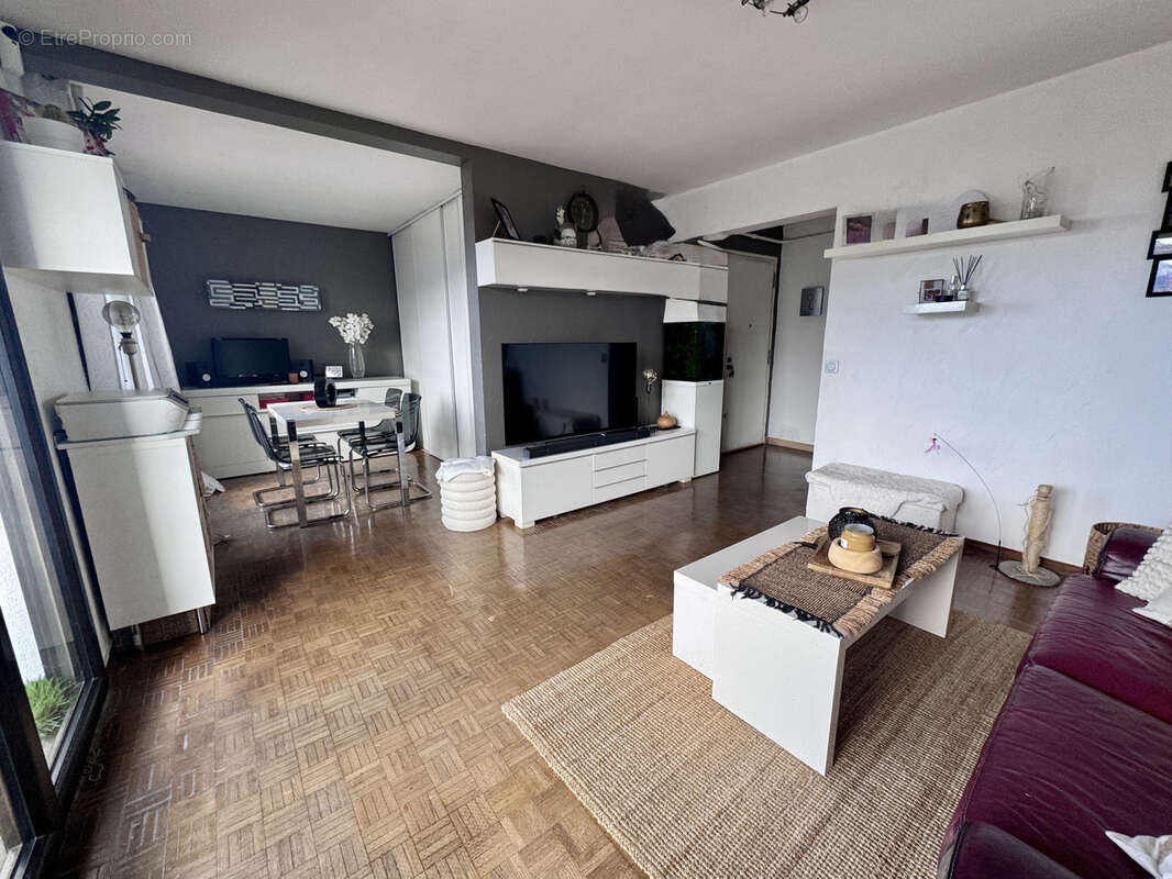 Appartement à MARSEILLE-9E