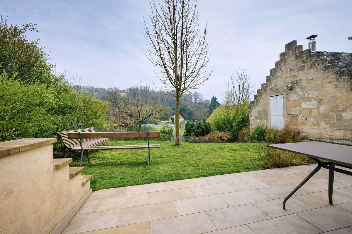 Maison à RESSONS-LE-LONG