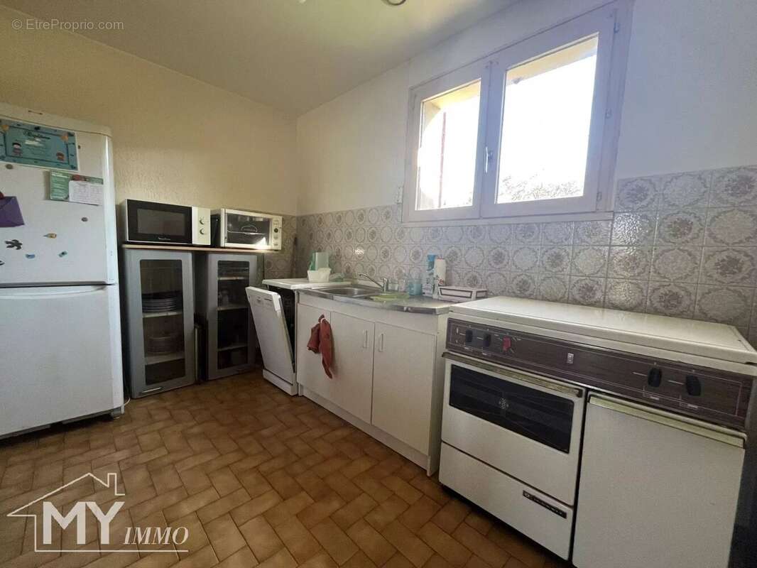 Maison à PESSAC-SUR-DORDOGNE