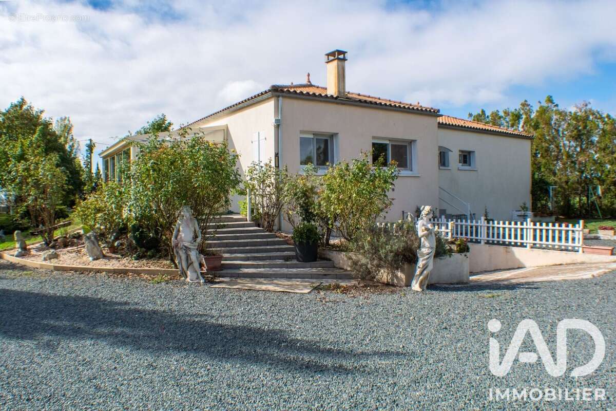Photo 3 - Maison à MARANS