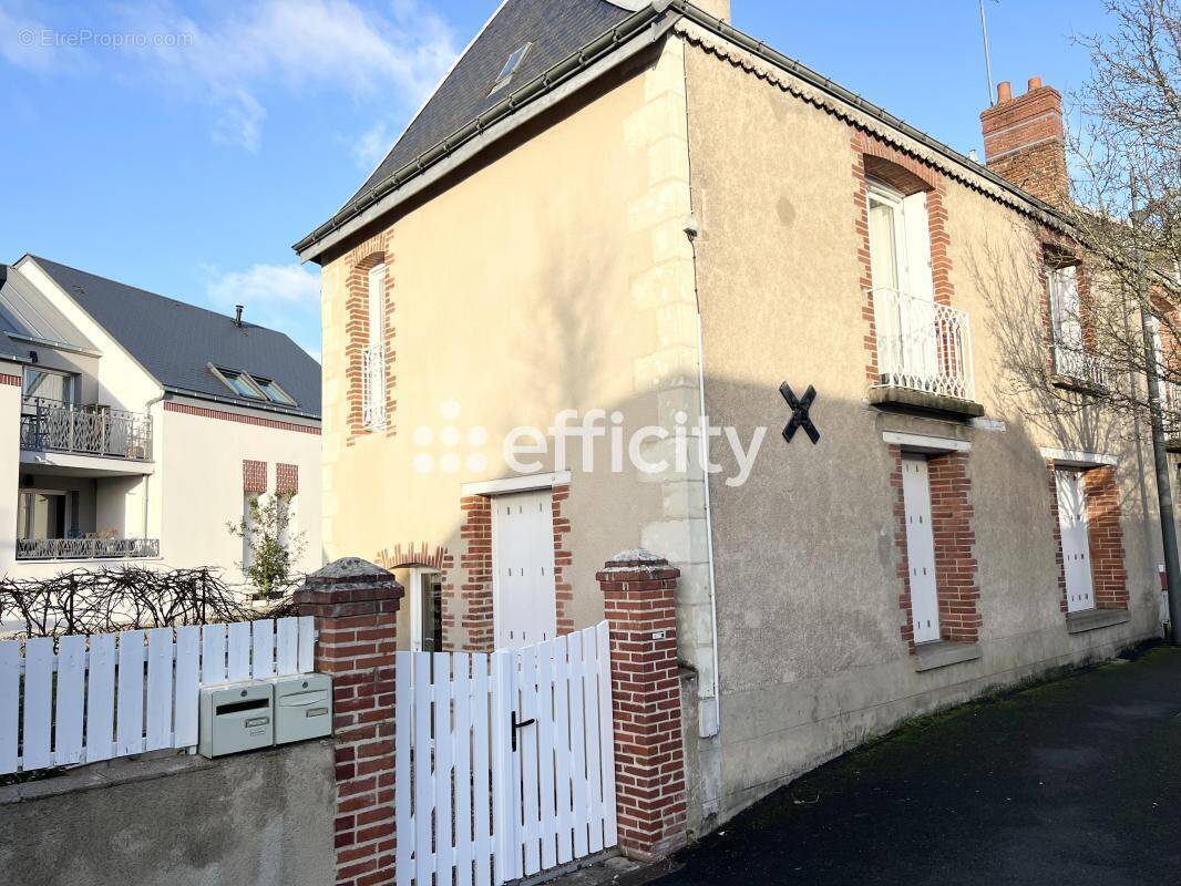 Appartement à LA MEMBROLLE-SUR-CHOISILLE
