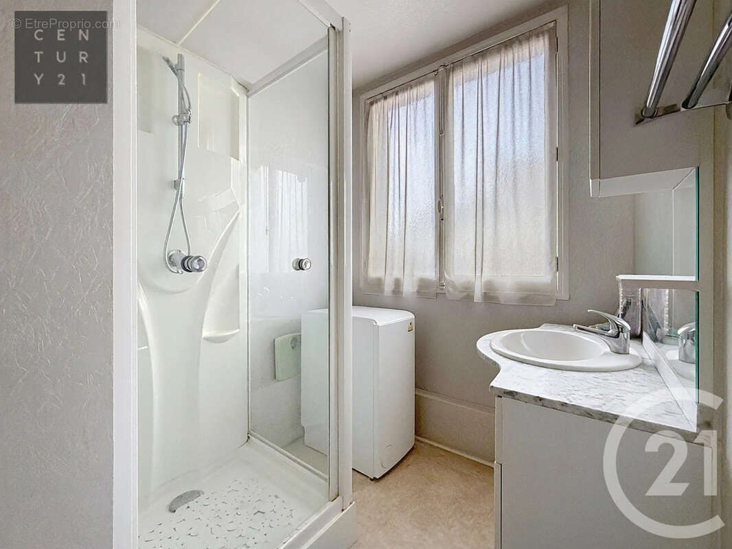 Appartement 62 m² à Troyes  - photo 4