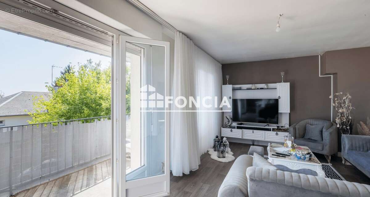 Appartement à AMILLY