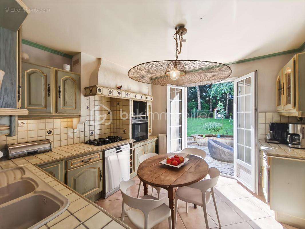 Maison à LONGPERRIER