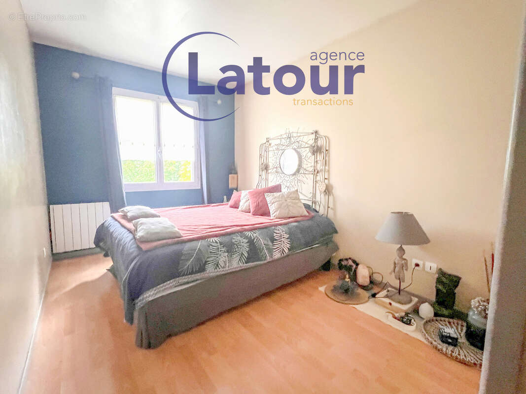 Maison à LA CHAPELLE-FORAINVILLIERS