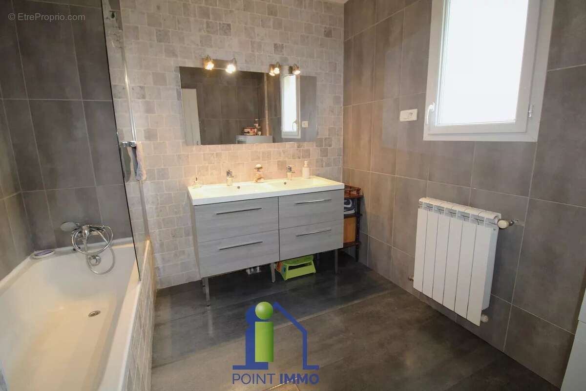 Maison à PLAN-DE-CUQUES