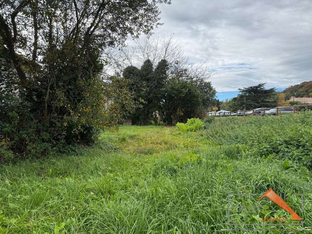 Terrain à MAZERES-SUR-SALAT