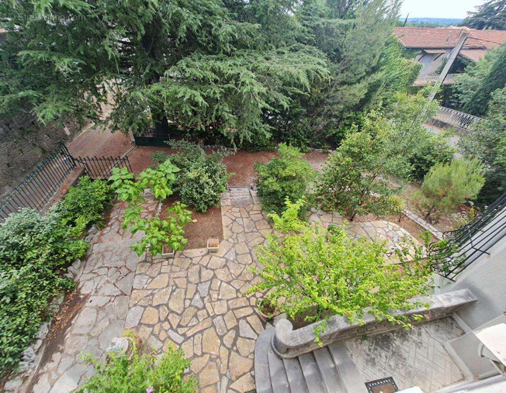 Alès - Maison Bourgeoise 10 pièces 330 m2 sur 1500m² de terrain clos - photo 18