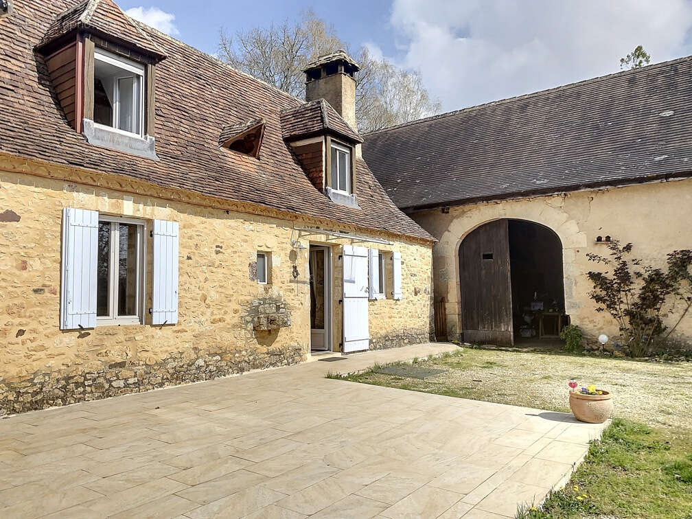 Maison à SAINT-CHAMASSY
