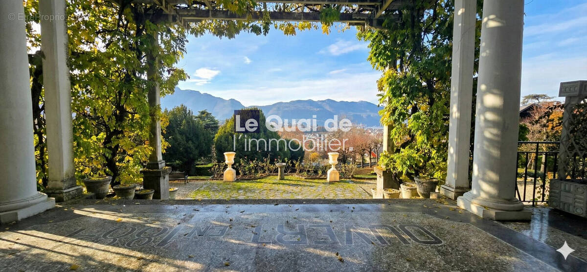 Appartement à AIX-LES-BAINS