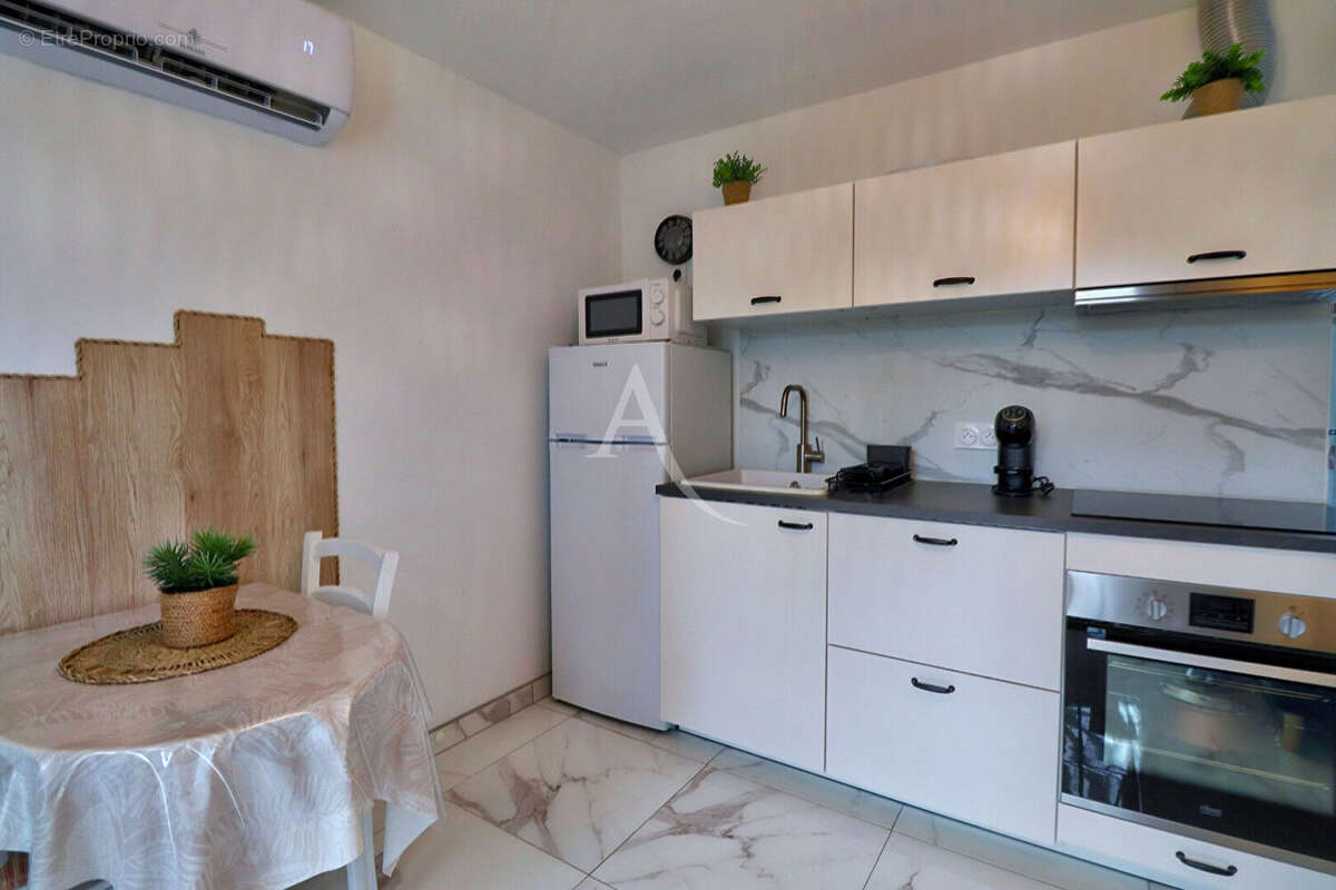 Maison à GREOUX-LES-BAINS