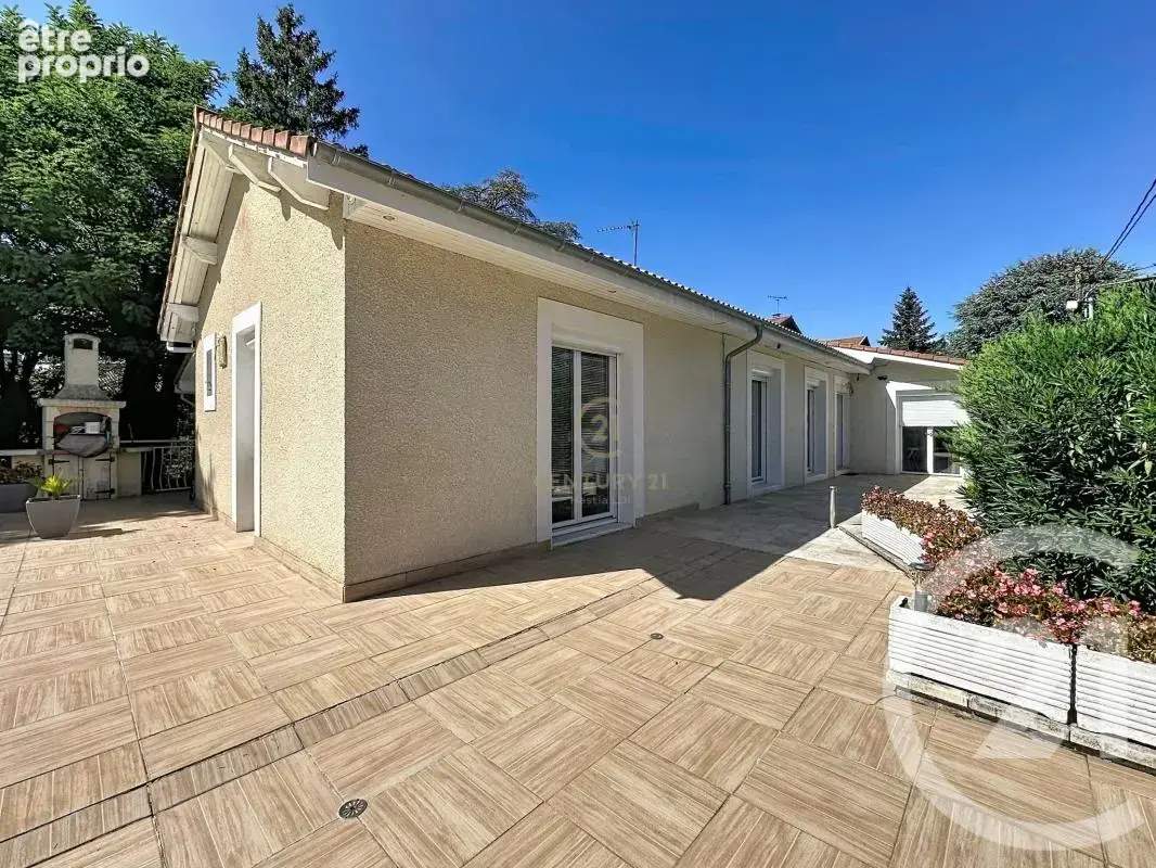 Maison 4 pièces 131 m² à vendre à Grigny (69520) - photo 4