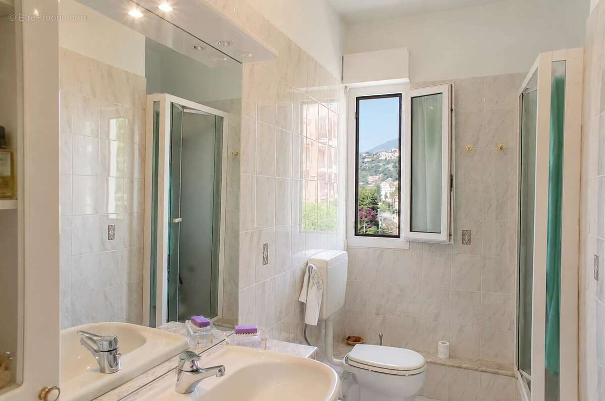 Appartement à MENTON