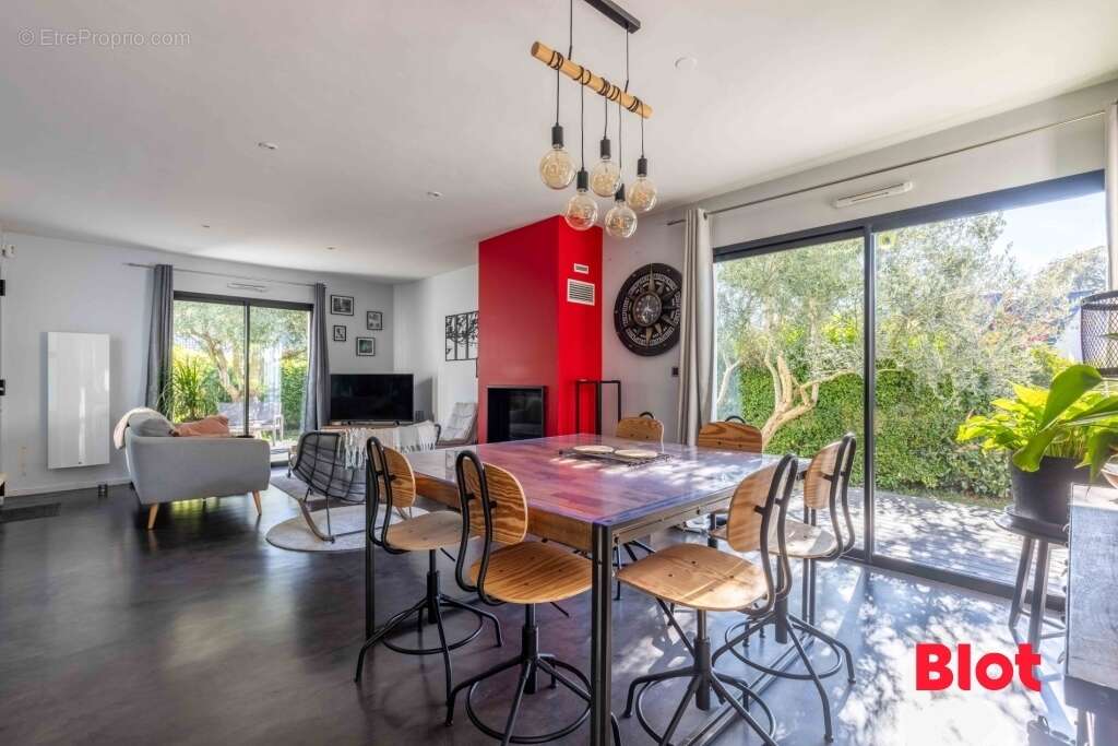 Maison à BAIN-DE-BRETAGNE