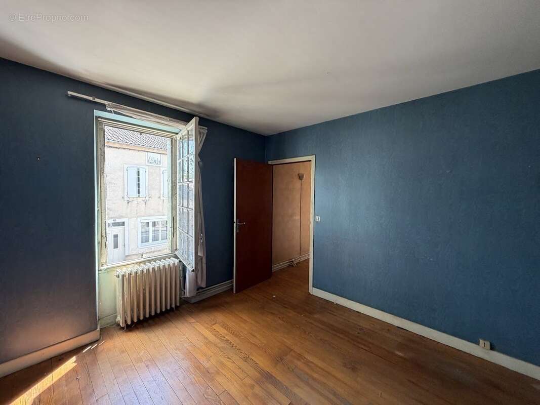 Maison à SAINT-CLAR