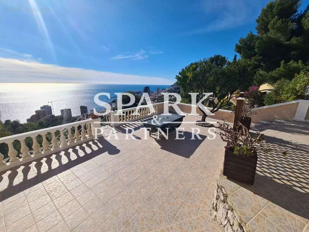 Maison à ROQUEBRUNE-CAP-MARTIN