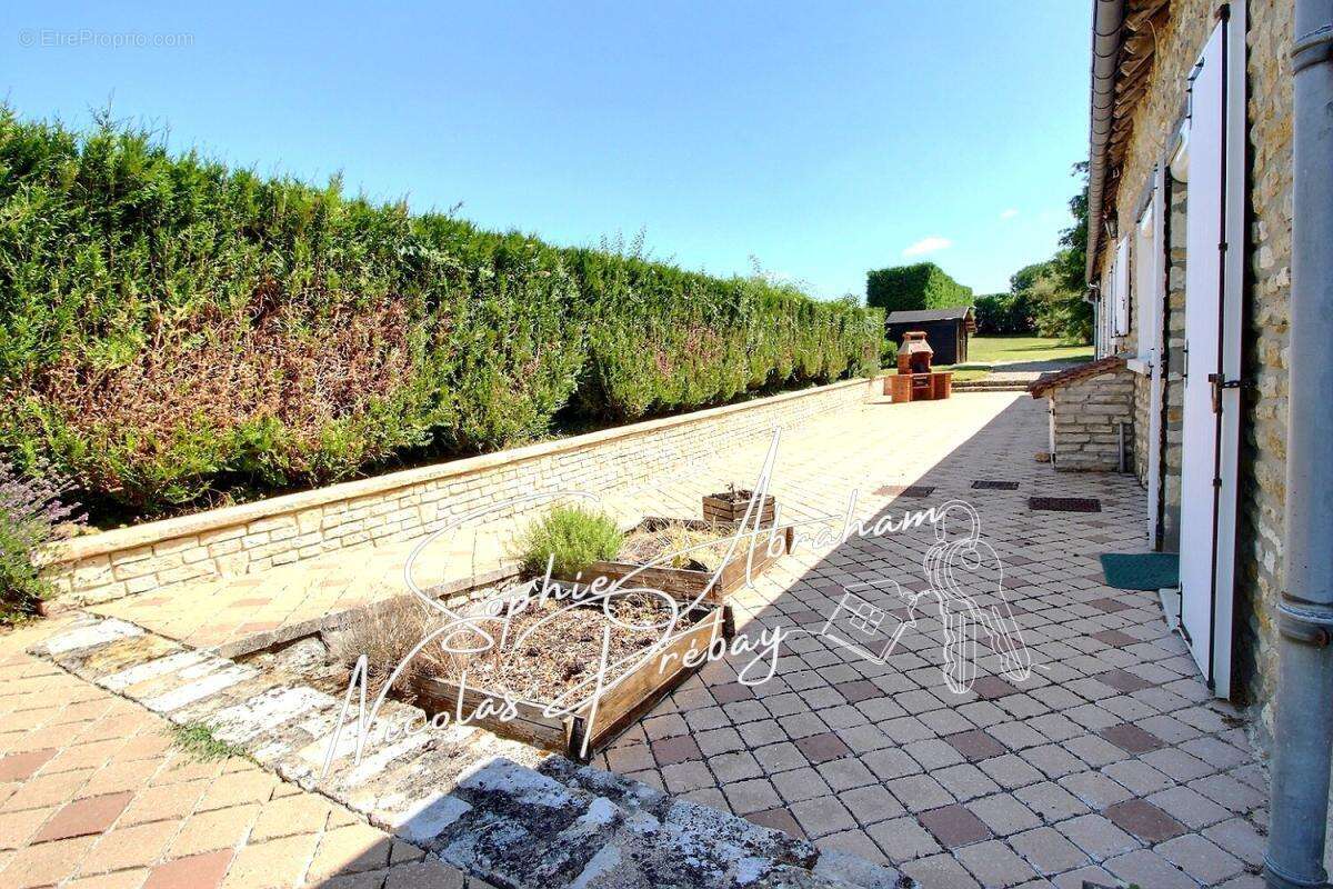Propriété composée de deux habitations - photo 16