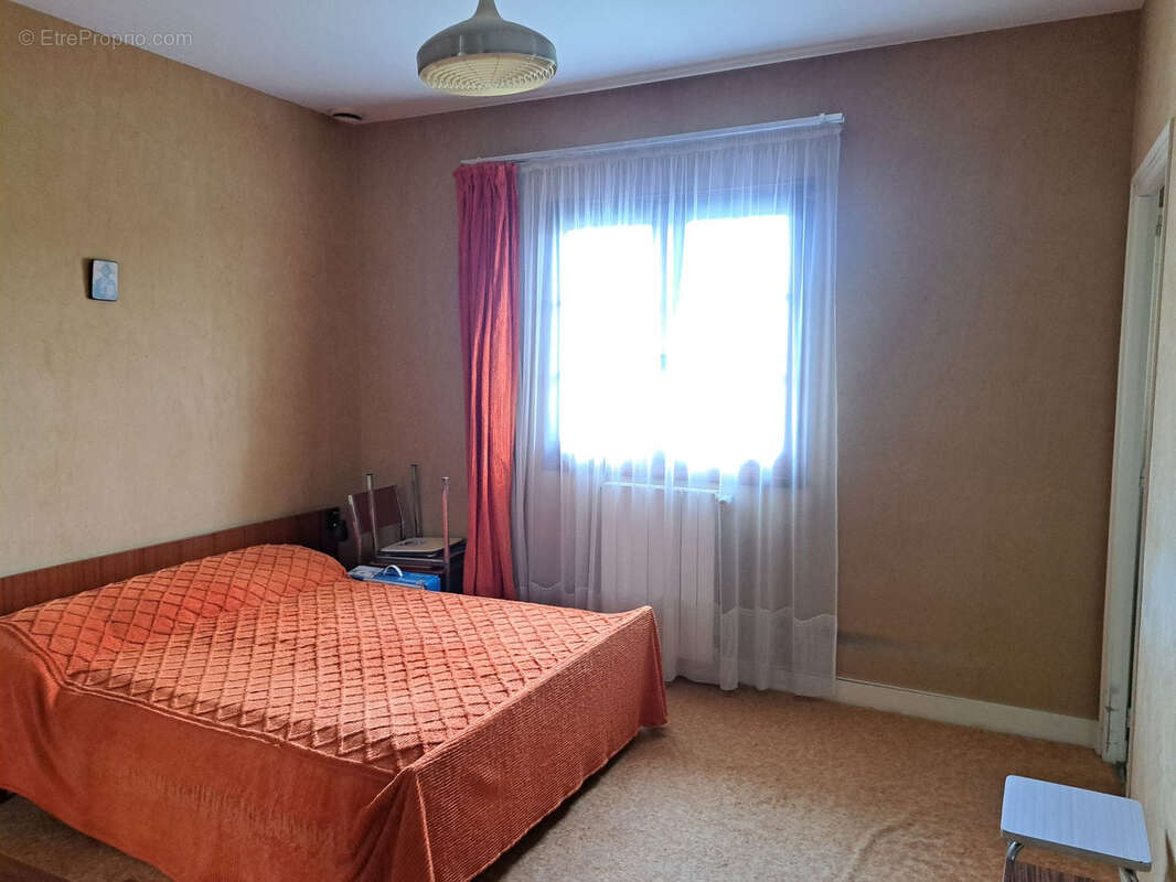 Maison à SAUVETERRE-DE-GUYENNE