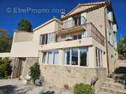 Maison à BERRE-LES-ALPES