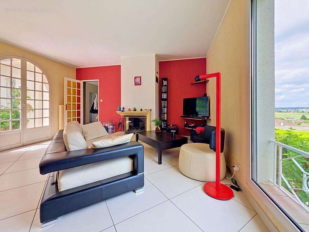 Maison - 5 Chambres - Grand garage - Terrasse - Jardin - Au calme absolu - photo 10