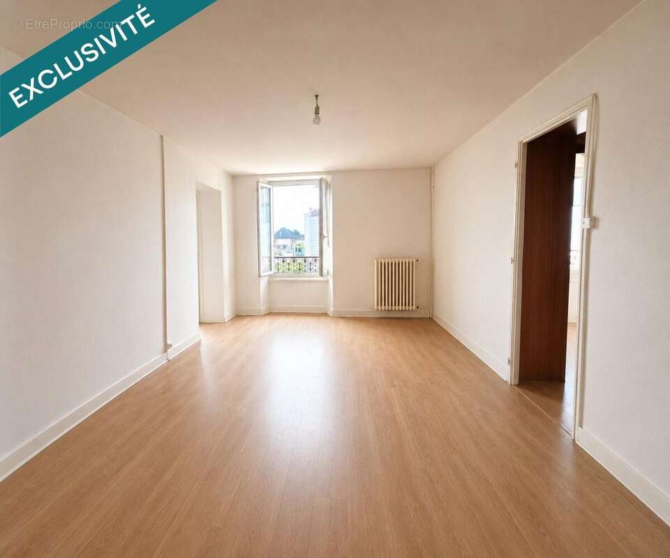Commerce 142 m² à Saint-Jean-D'avelanne  - photo 5