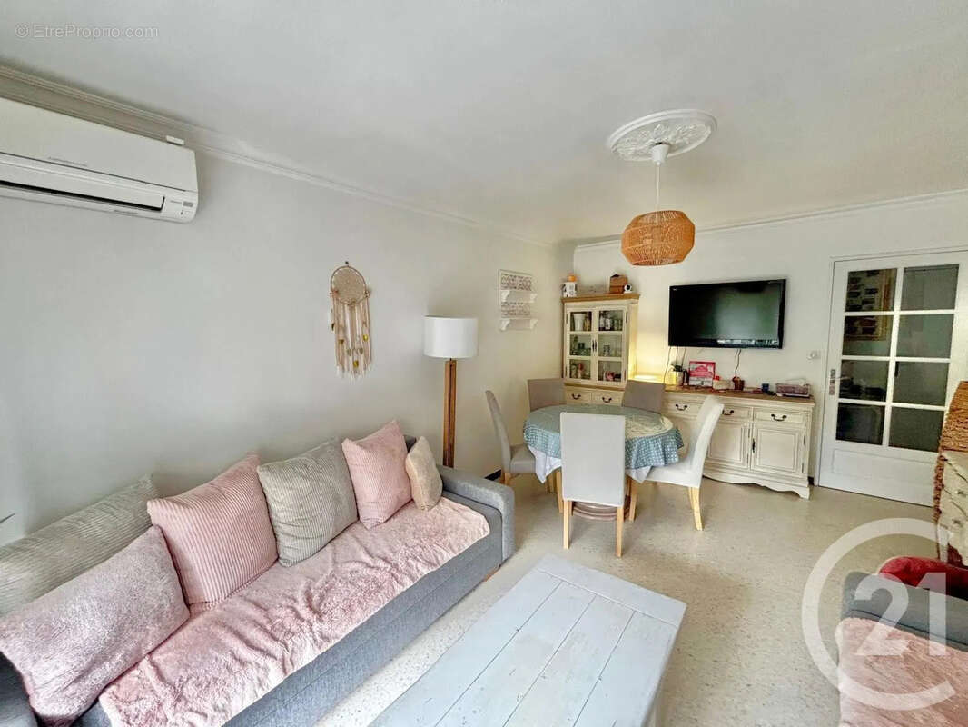 Appartement à LE CANNET