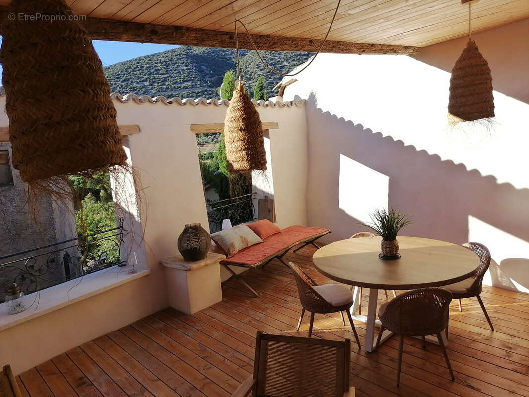 Maison à MALAUCENE