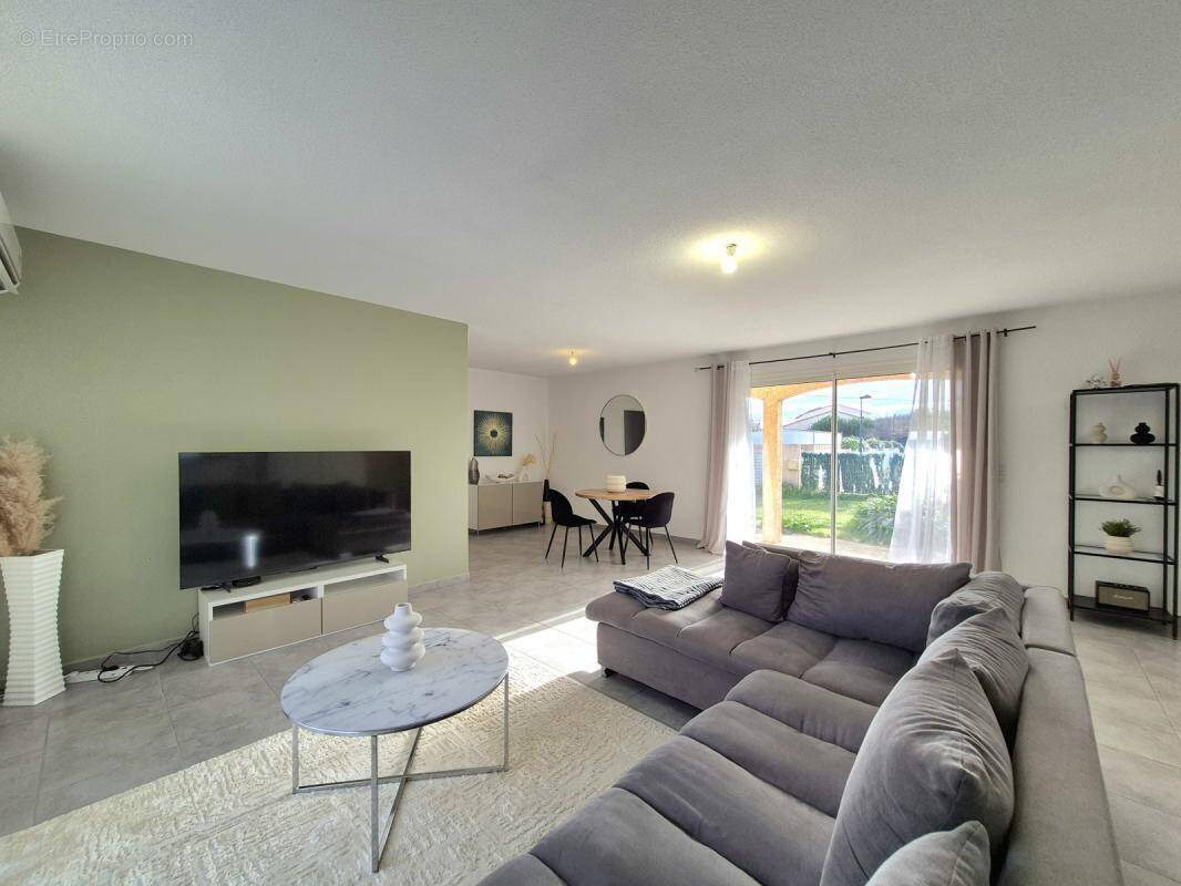 Maison à SAINT-HIPPOLYTE