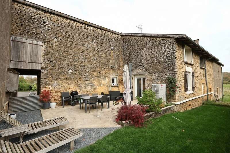 Maison à MERLES-SUR-LOISON