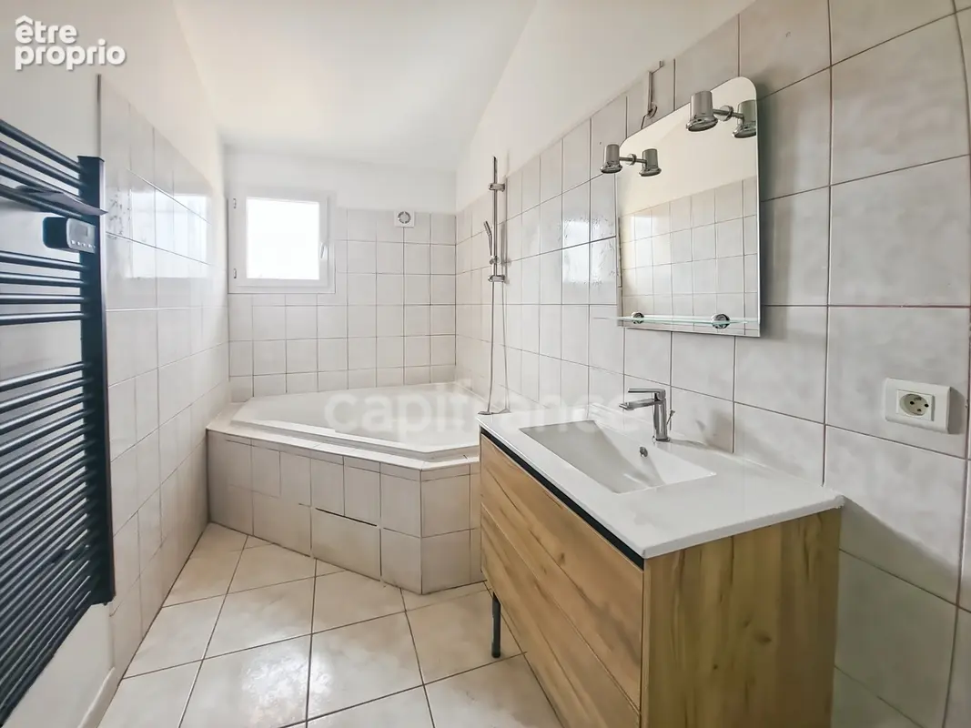 Maison à vendre 4 pièces 73 m3 jardin garage PUYVERT (84) - photo 7