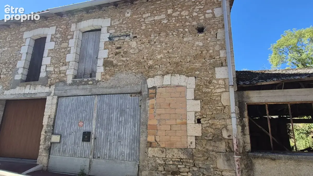20260915133655 - Maison à SAINT-MARTIAL-DE-VALETTE