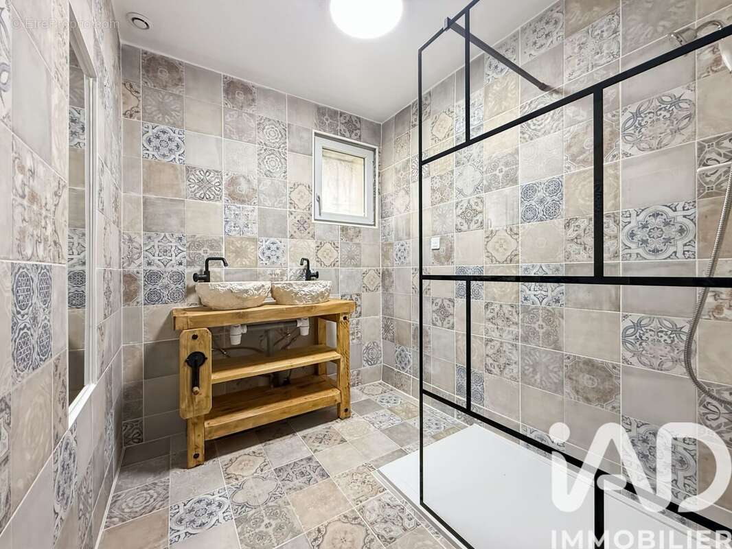 Photo 7 - Maison à VILLENEUVE-LA-GUYARD