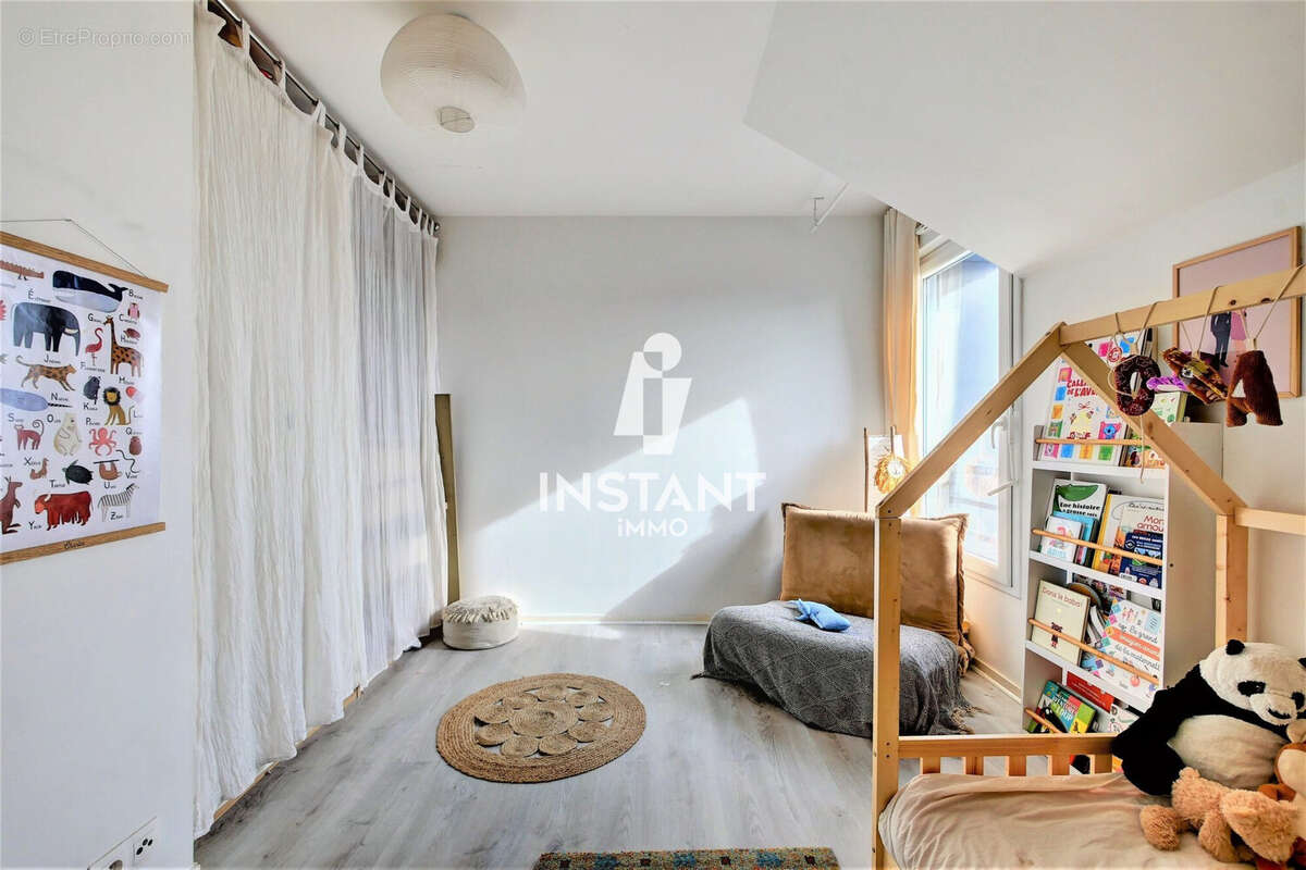 chambre 1 - Appartement à CRETEIL