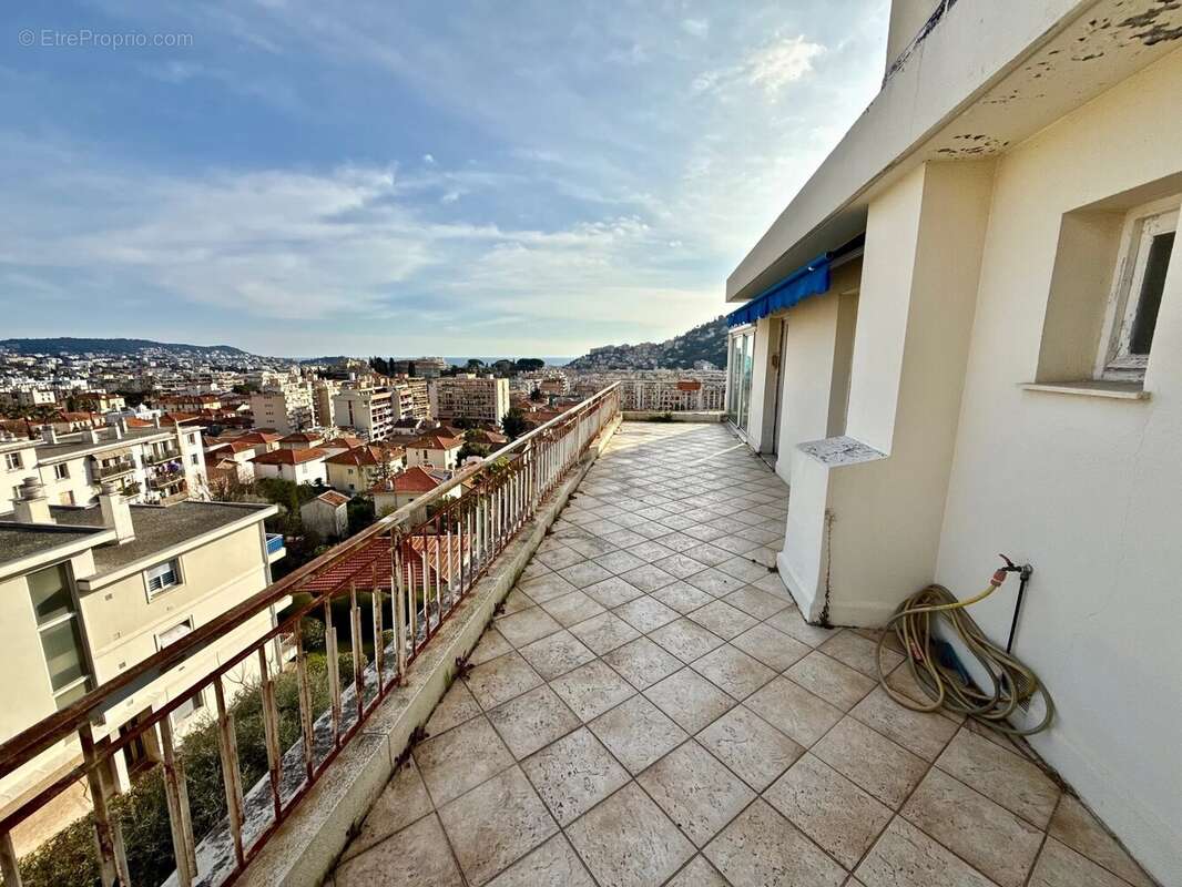 Appartement à NICE