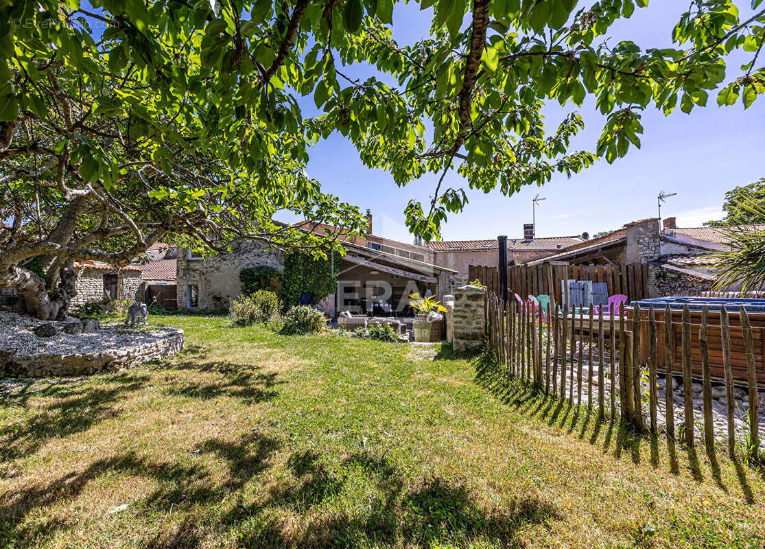 Maison en pierre Salles Sur Mer - photo 4
