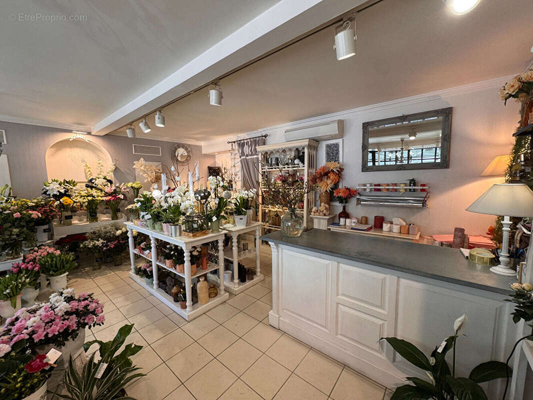 Commerce à LE CREUSOT