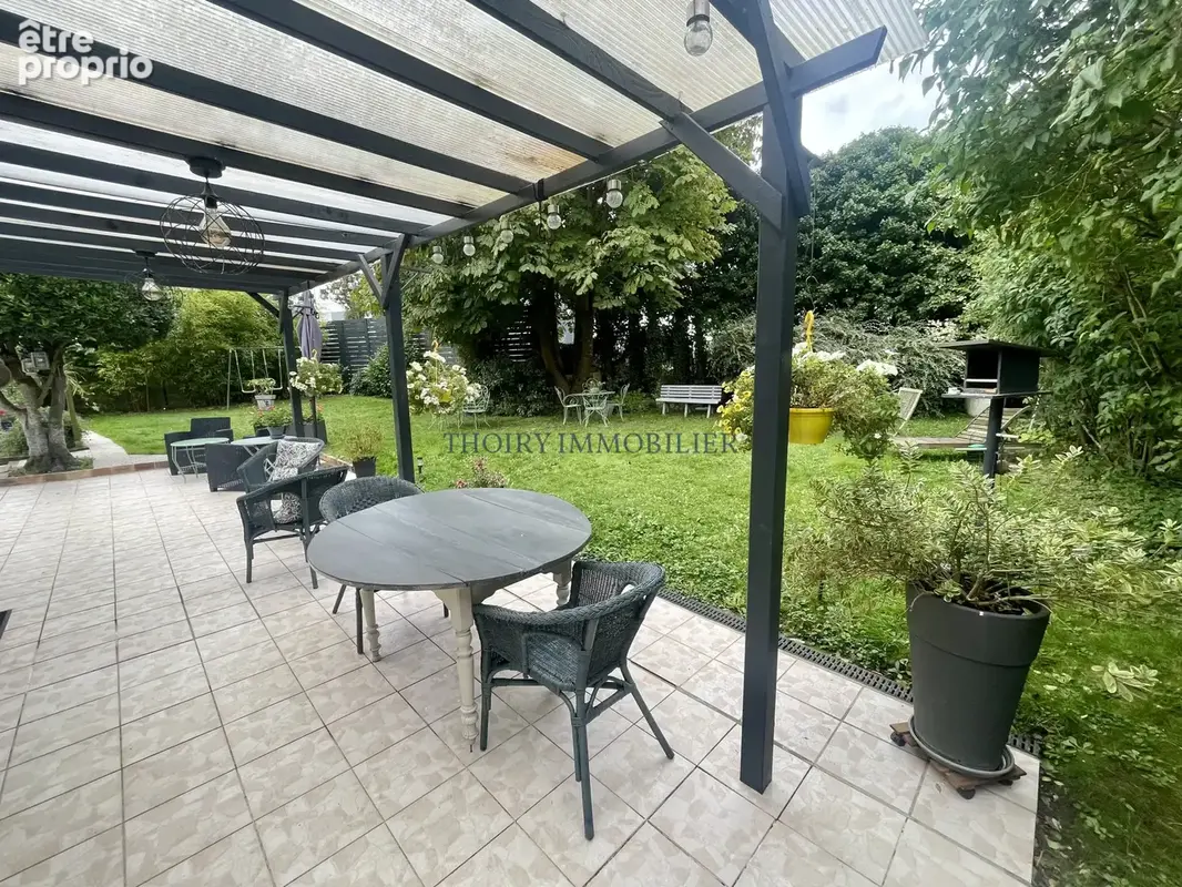 Maison ancienne sur 780 m2 paysagés de 5 pièces principales. - photo 22