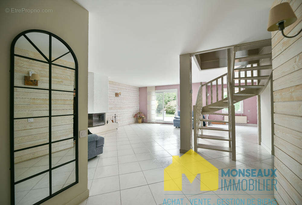 Maison à EPINAY-SUR-ORGE