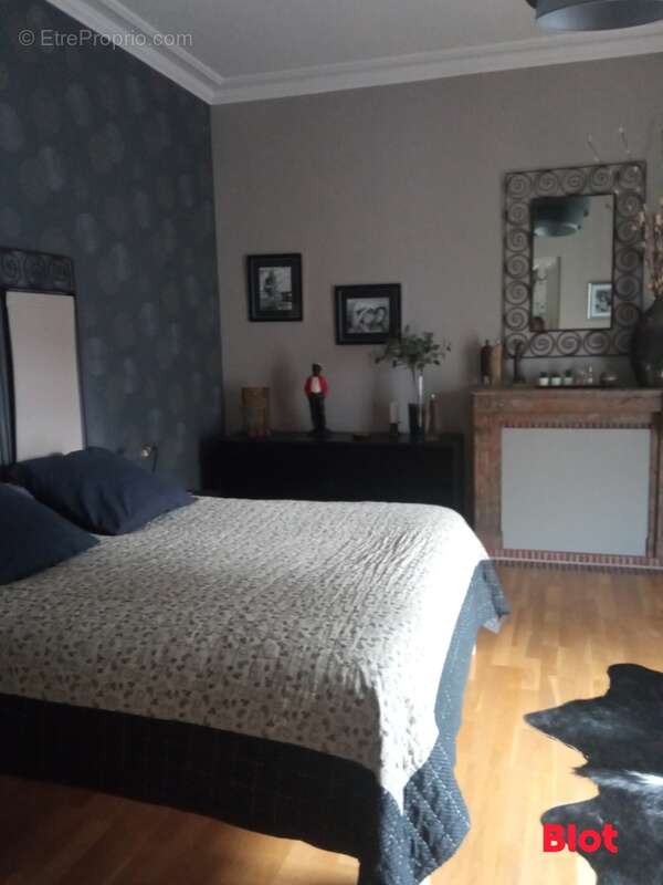 Appartement à FOUGERES