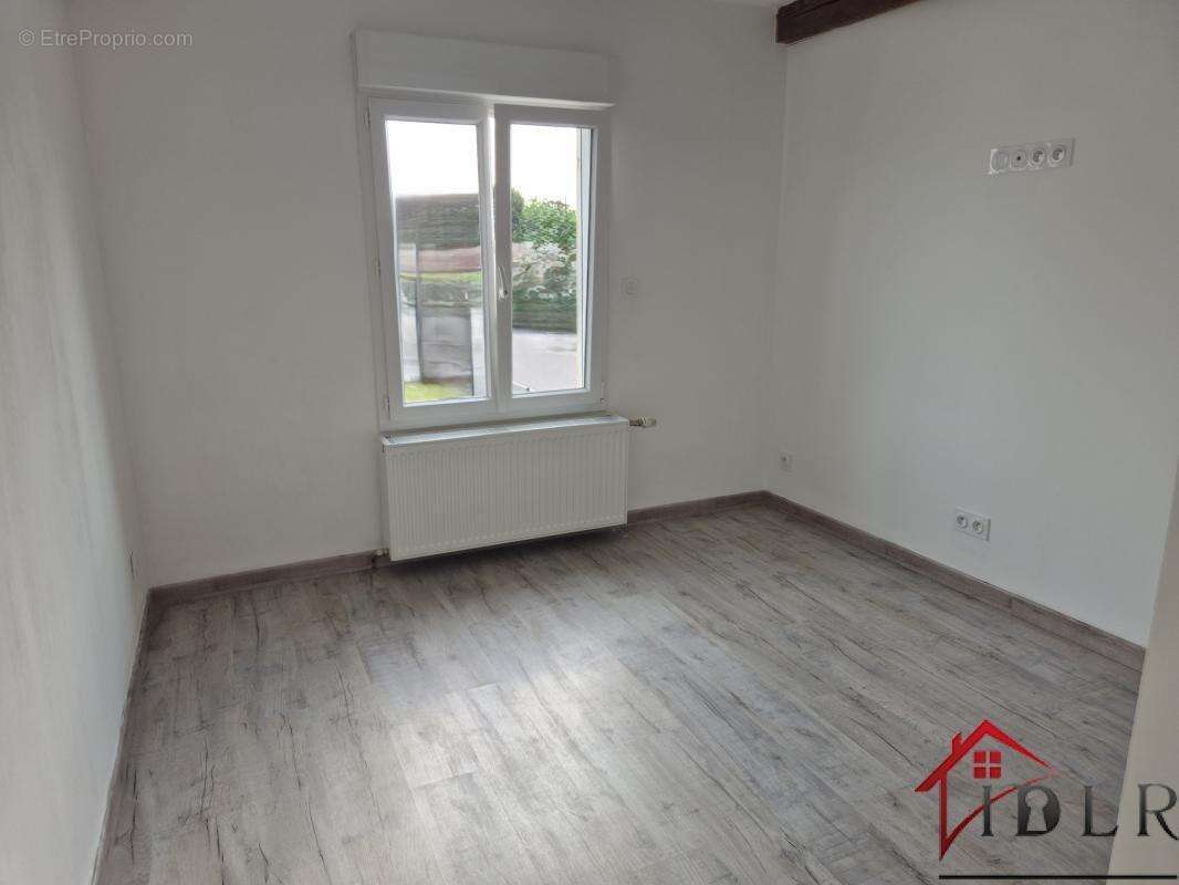 Maison en pierres de 182m2 avec 4 chambres + jardin - photo 7